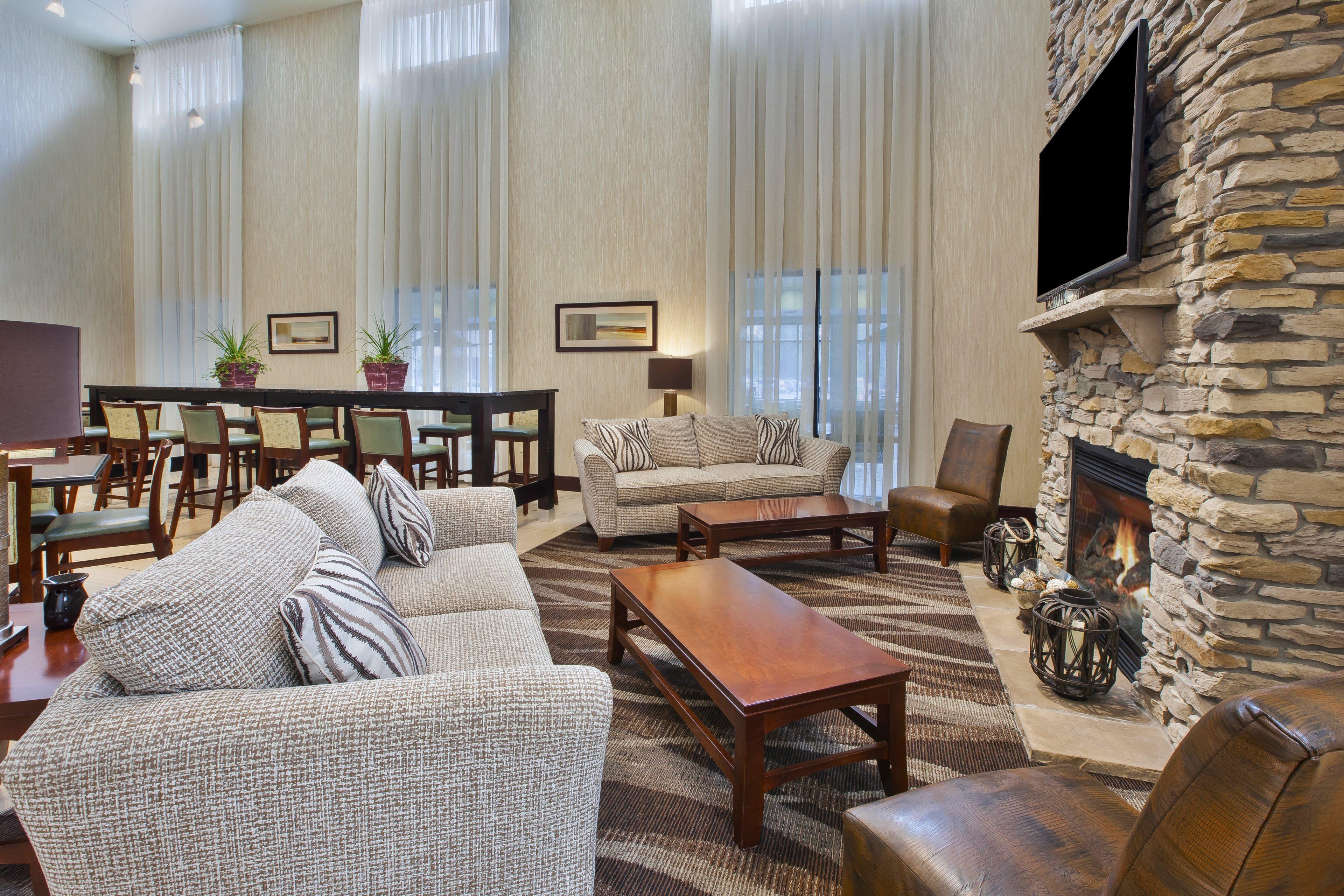 Express & Finger Lakes By Ihg Hotel Geneva