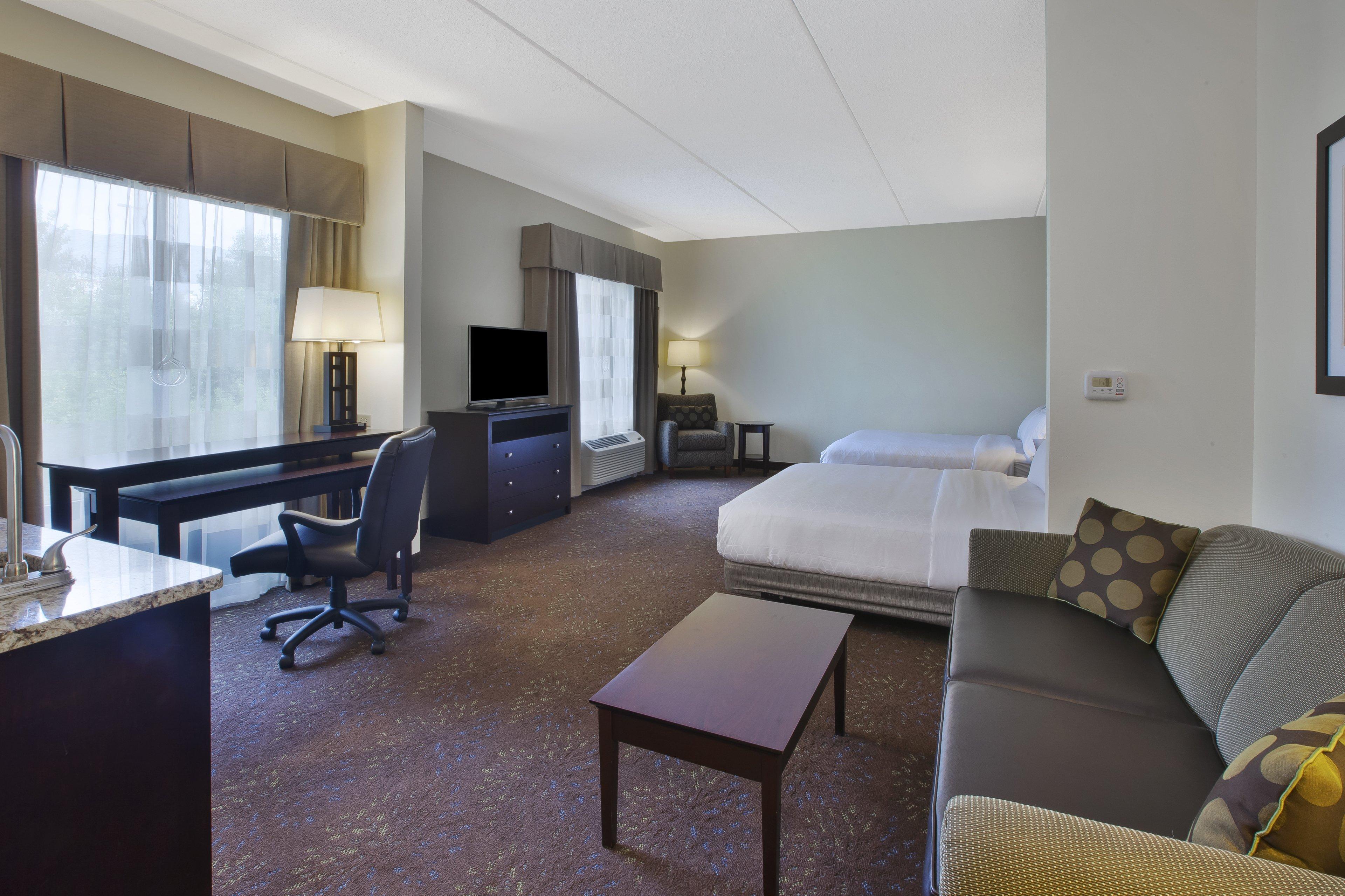 Express & Finger Lakes By Ihg Geneva