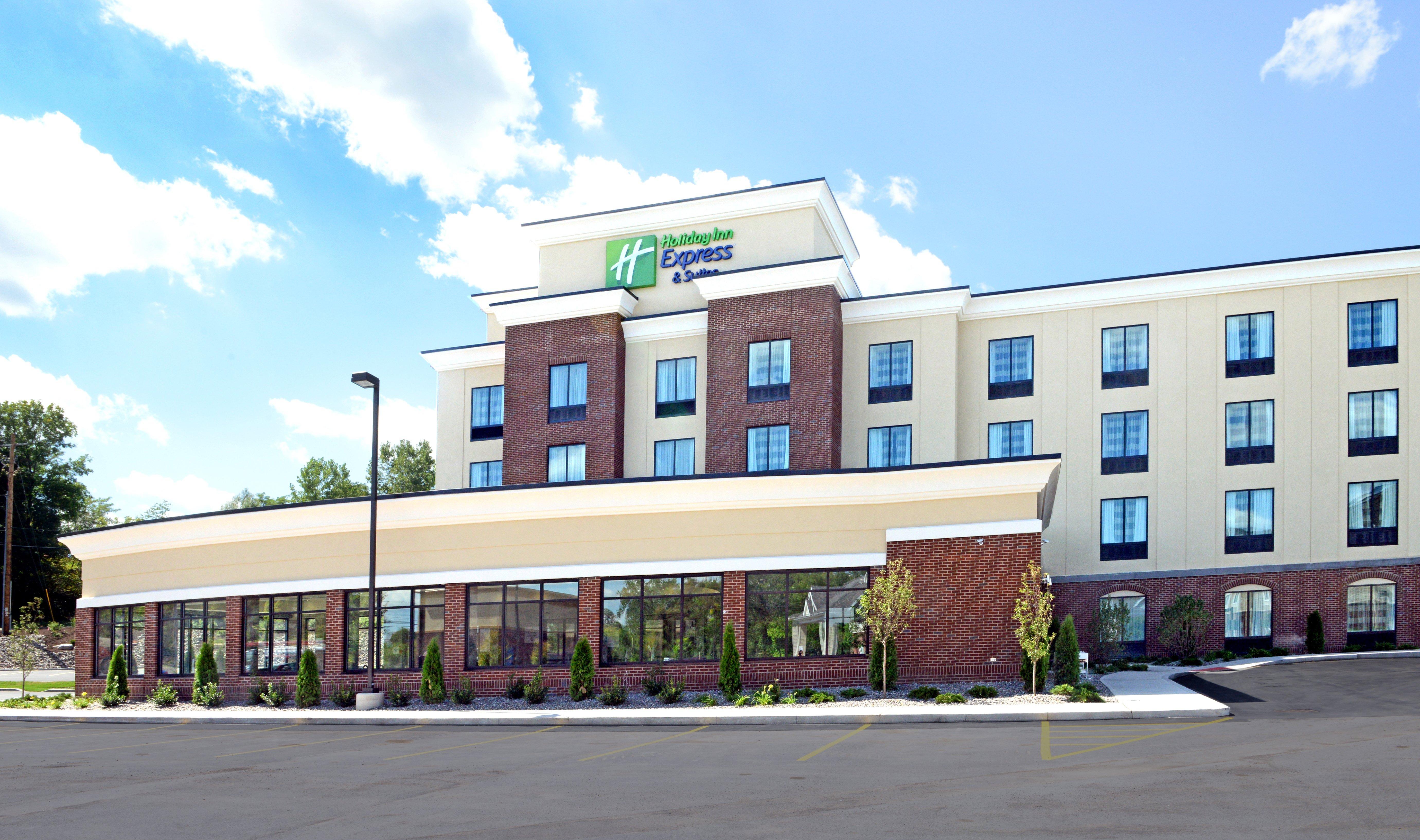 Hotel Express & Finger Lakes By Ihg