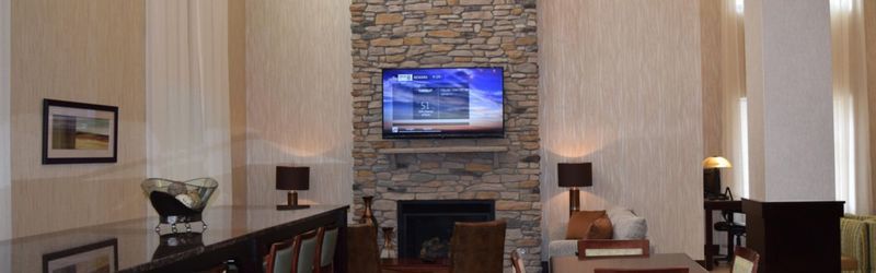 Express & Finger Lakes By Ihg Hotel Geneva
