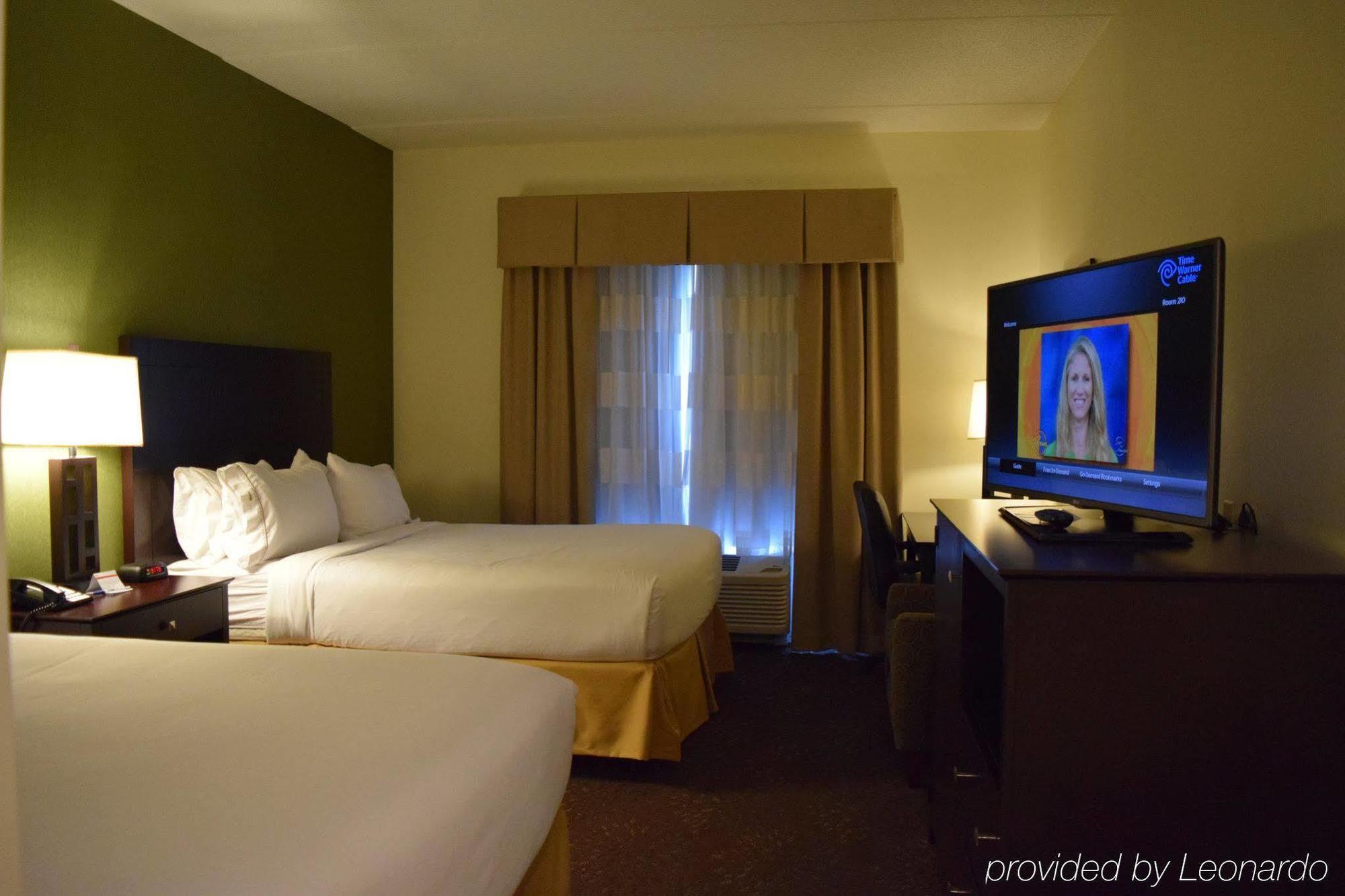 Hotel Express & Finger Lakes By Ihg Geneva