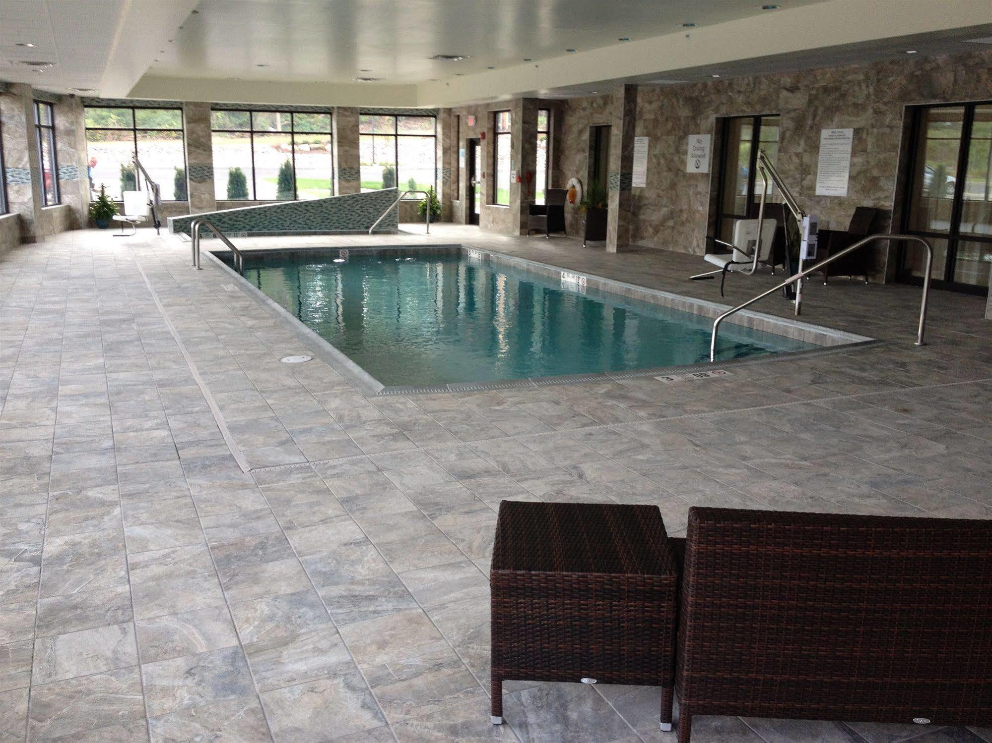 Express & Finger Lakes By Ihg